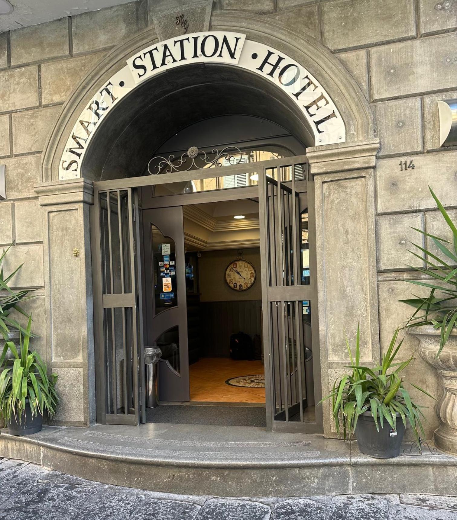 נאפולי Smart Station Hotel מראה חיצוני תמונה